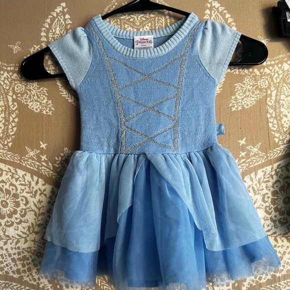 Disney Princess Set of 2 Dresses 12 Months: Cinderella & Tinker bell - Picture 2 of 6